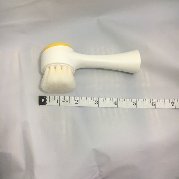 APRILSKIN Facial Cleansing Brush - Picture 7 of 7